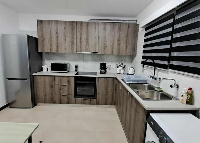 Center And Supermarket Walking Distance アパート