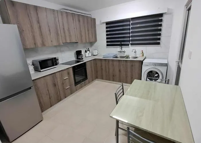 Center And Supermarket Walking Distance Apartmán *