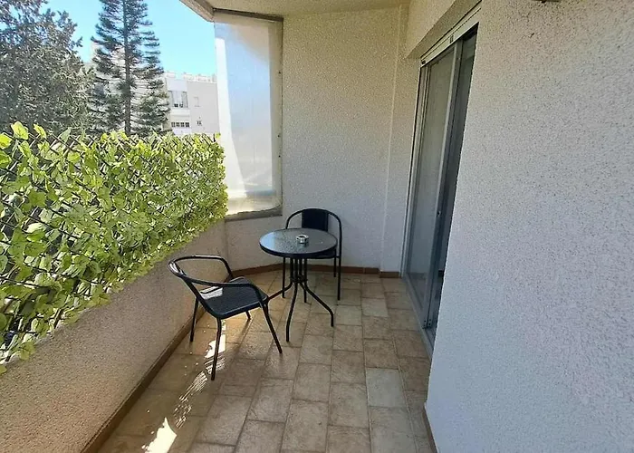 Center And Supermarket Walking Distance Lemesos