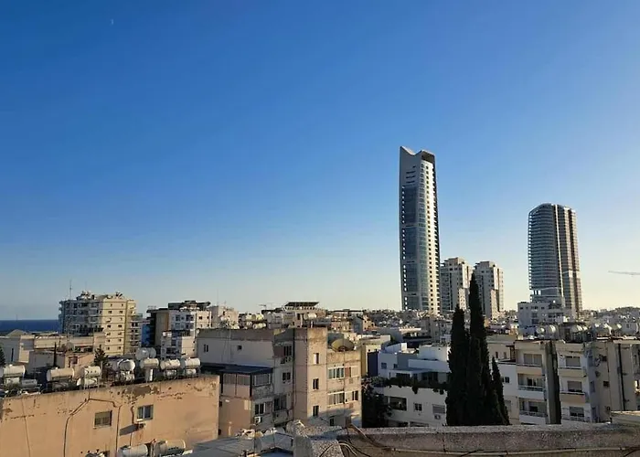 Center And Supermarket Walking Distance Lemesos